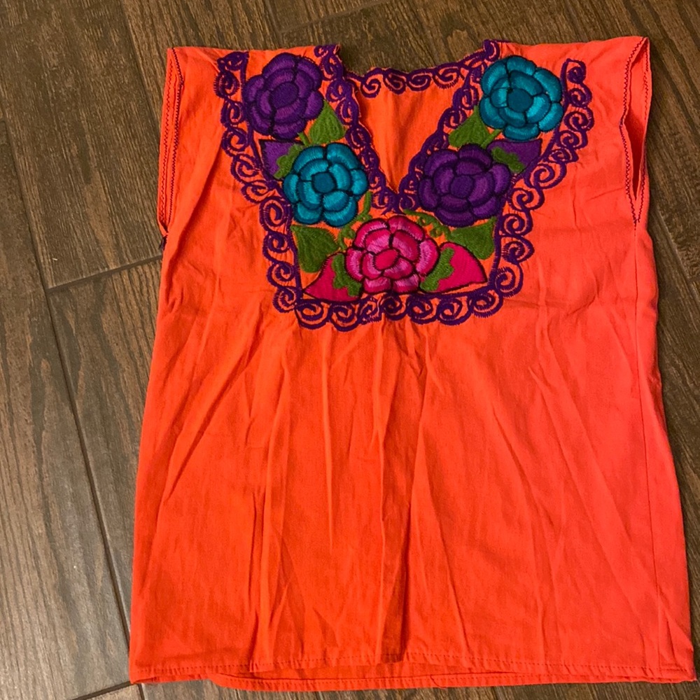Mexican artesanal top from Yucatan